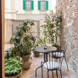 Appartamento Art Gallery In - Hosted By Sweetstay, Firenze